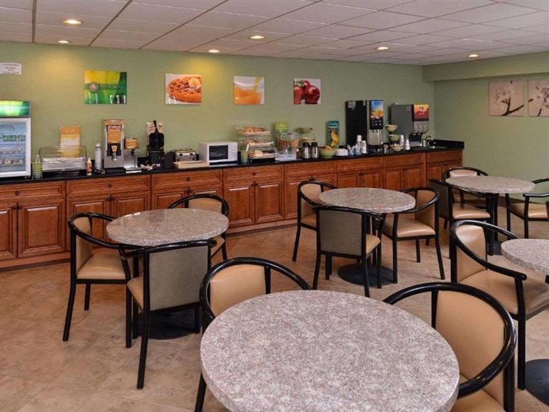 Quality Inn & Suites Matteson Near I-57 Exteriér fotografie