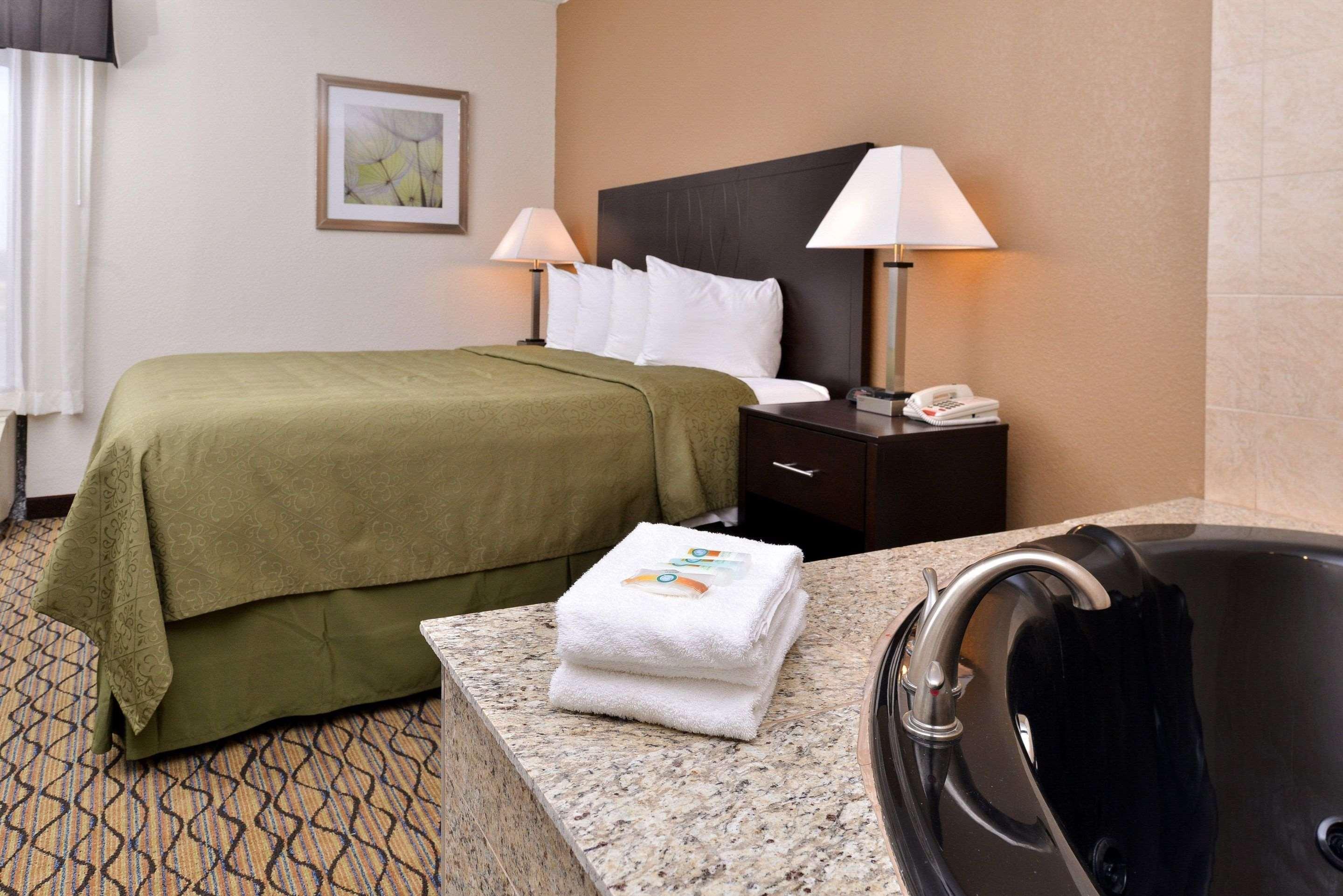 Quality Inn & Suites Matteson Near I-57 Exteriér fotografie