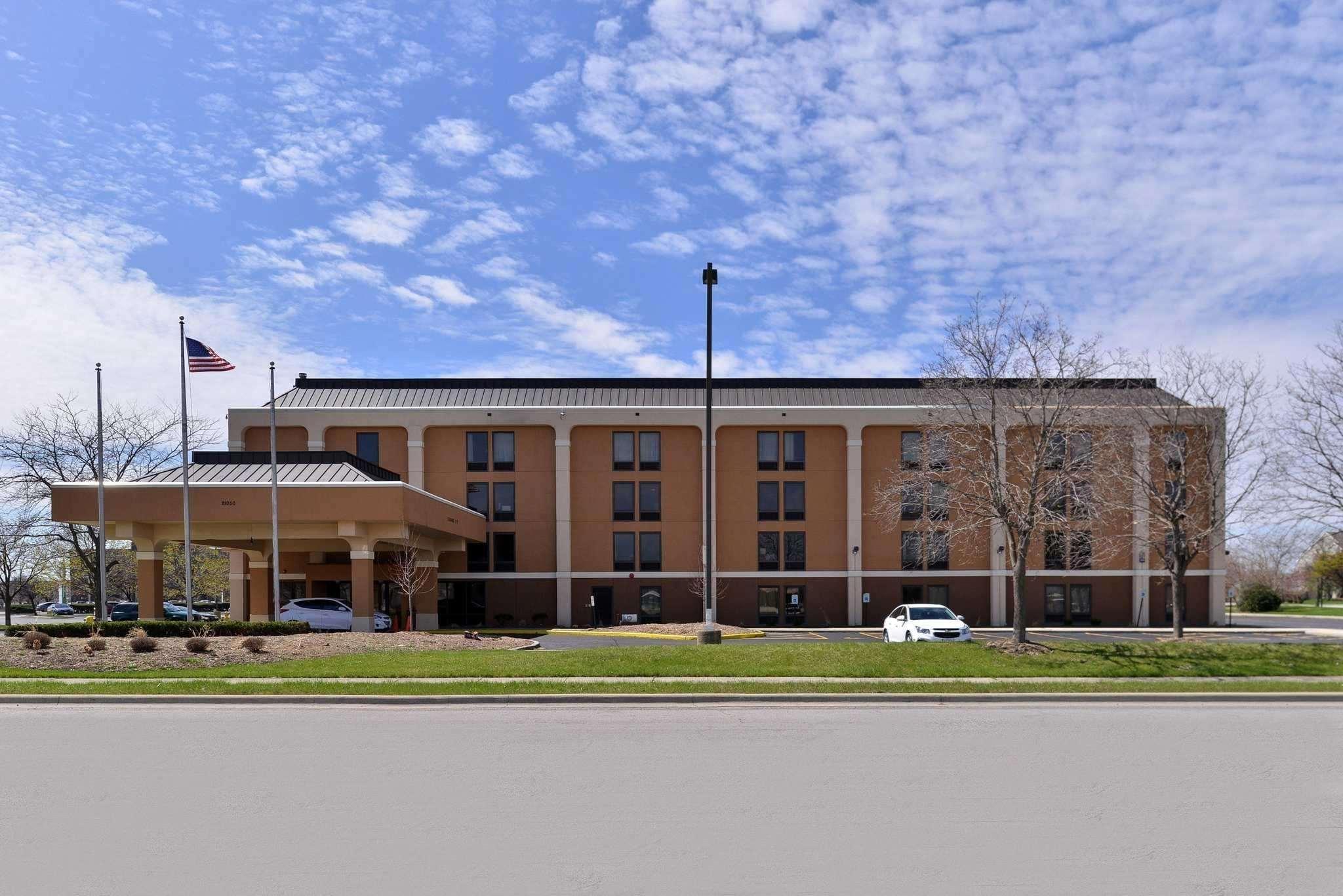 Quality Inn & Suites Matteson Near I-57 Exteriér fotografie
