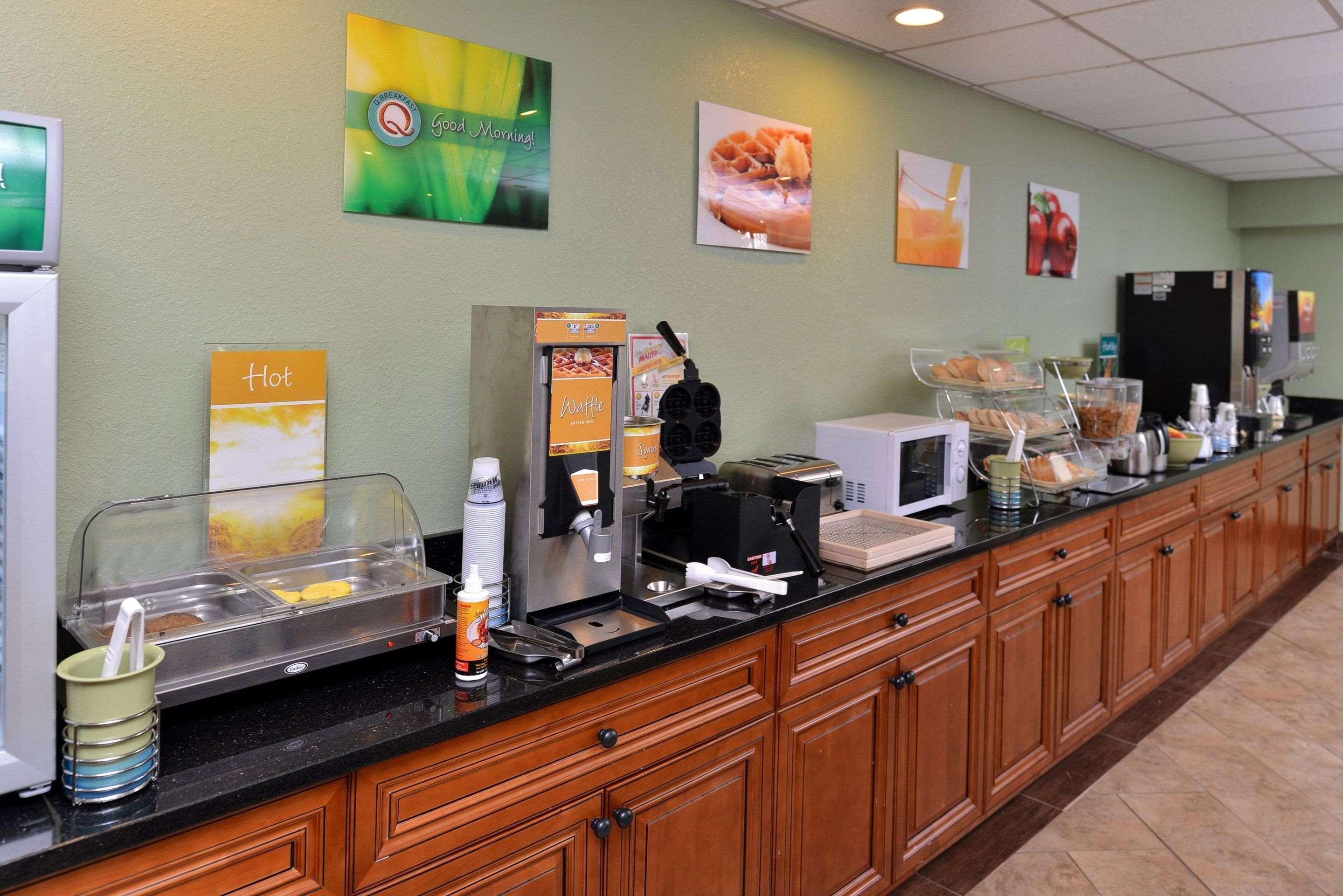Quality Inn & Suites Matteson Near I-57 Exteriér fotografie