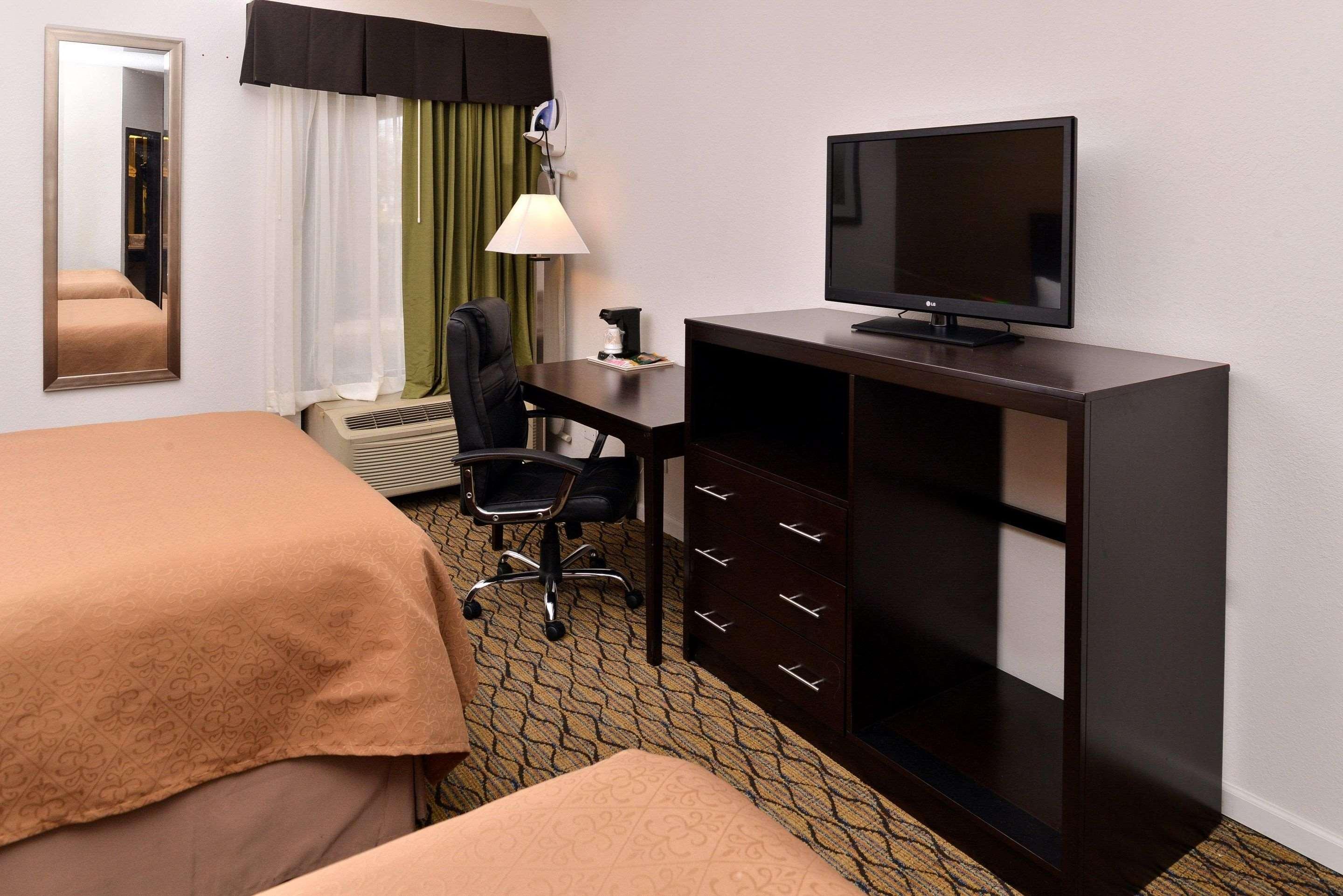 Quality Inn & Suites Matteson Near I-57 Exteriér fotografie